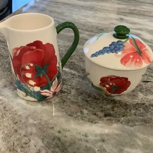 Gien Volupte creamer and sugar bowl